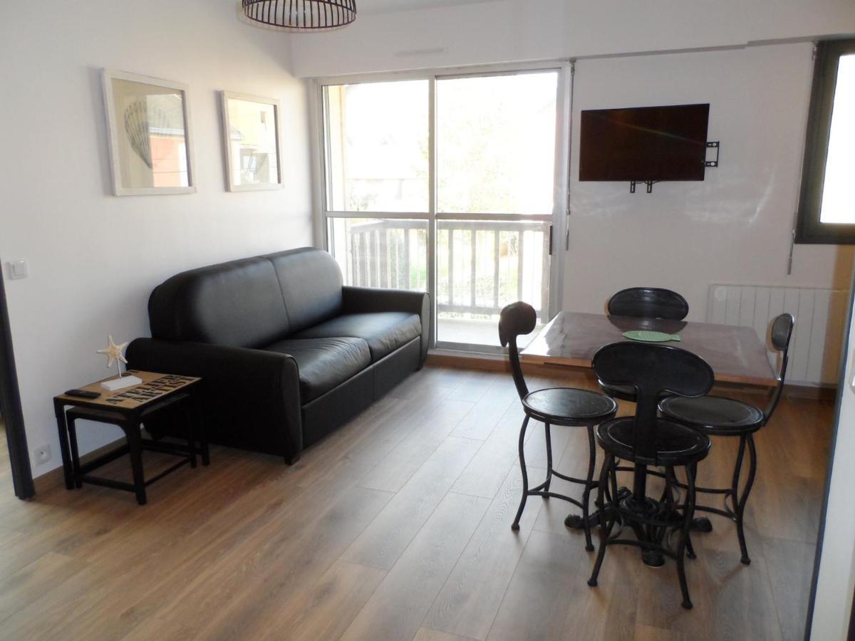 Appartement Confortable 2P Proche Plage Avec Parking Et Internet A Cabourg - Fr-1-487-302 Zewnętrze zdjęcie